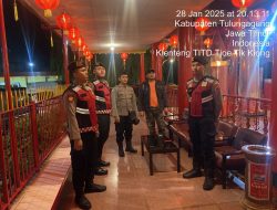 Polres Tulungagung Lakukan Pengamanan Perayaan Imlek 2576 Kongzili di Klenteng Tjoe Tik Kiong