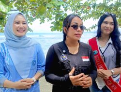 Zita Anjani Kagum Pantai Semukuk, Ajak Semua Elemen Jaga Kebersihan dan Genjot Promosi Wisata
