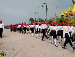 Dari Serambi Sumatra, Merah Putih Siap Berkibar! Danramil Pimpin Gladi Bersih Paskibraka di Menara Siger
