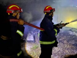 Api Berkobar di Balik Waterboom Dayn, 400 Meter Persegi Lahan Hangus Terbakar