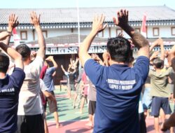 Jaga Kebugaran dan Dukung Pembinaan Positif, Warga Binaan Lapas Kelas I Madiun Antusias Ikuti Senam Pagi