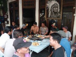 Kapolres Jember Serap Aspirasi Pedagang, Gelar Cangkrukan di Pasar Johar